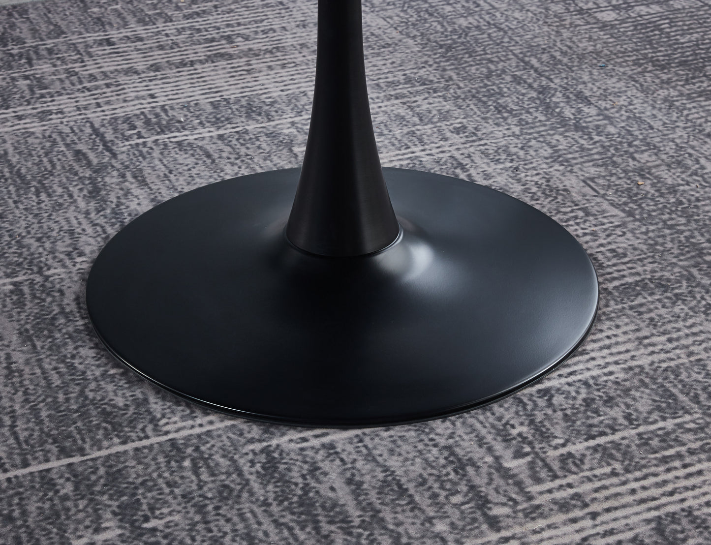 DT90 Round Dining Table