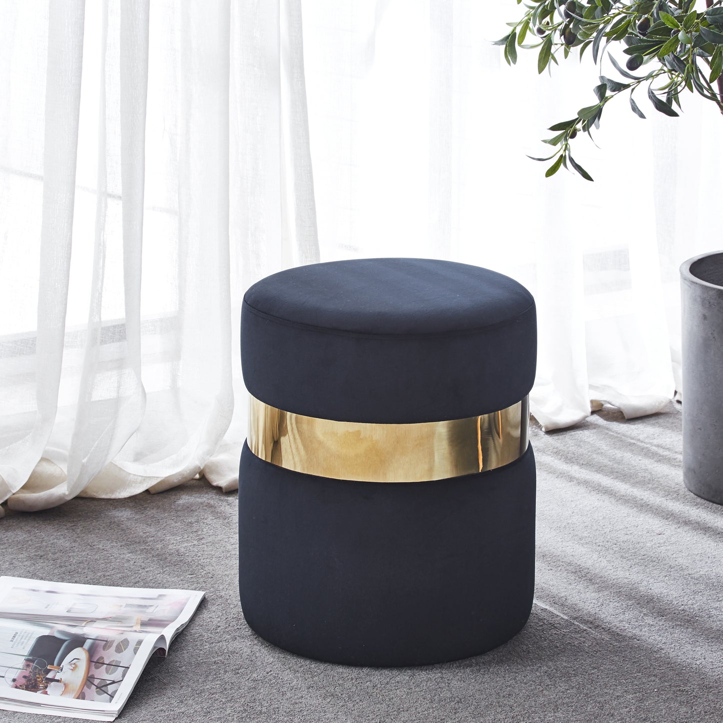 G03 Velvet Round Ottoman