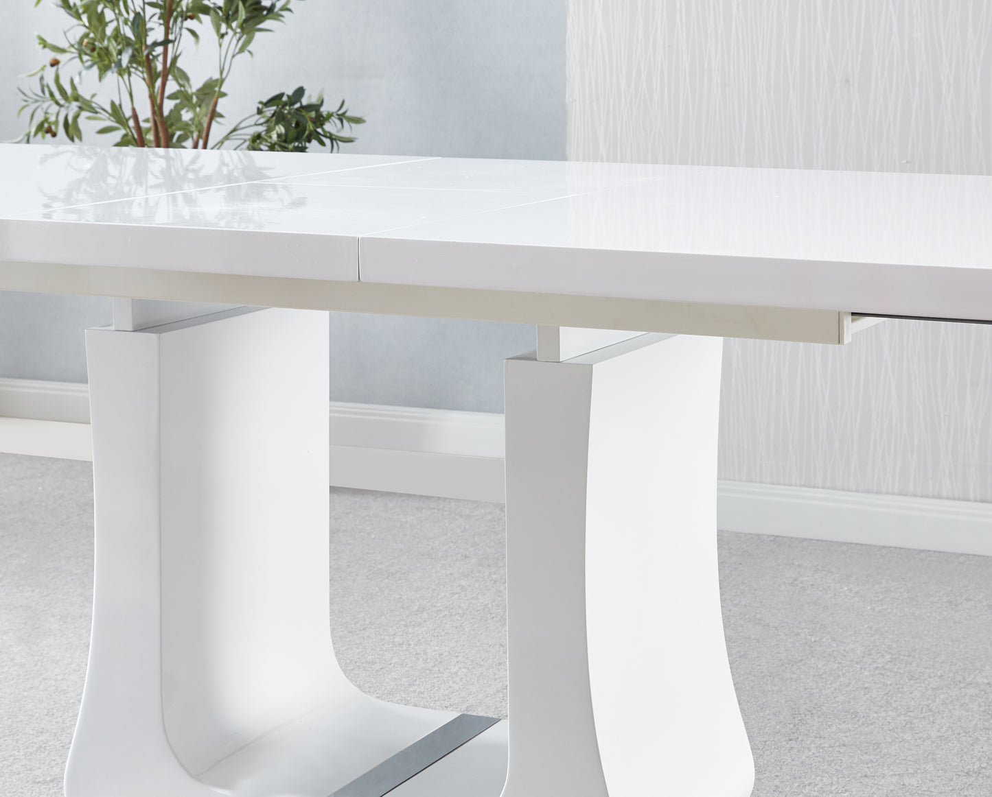 RDT219 Expandable Butterfly Dining Table